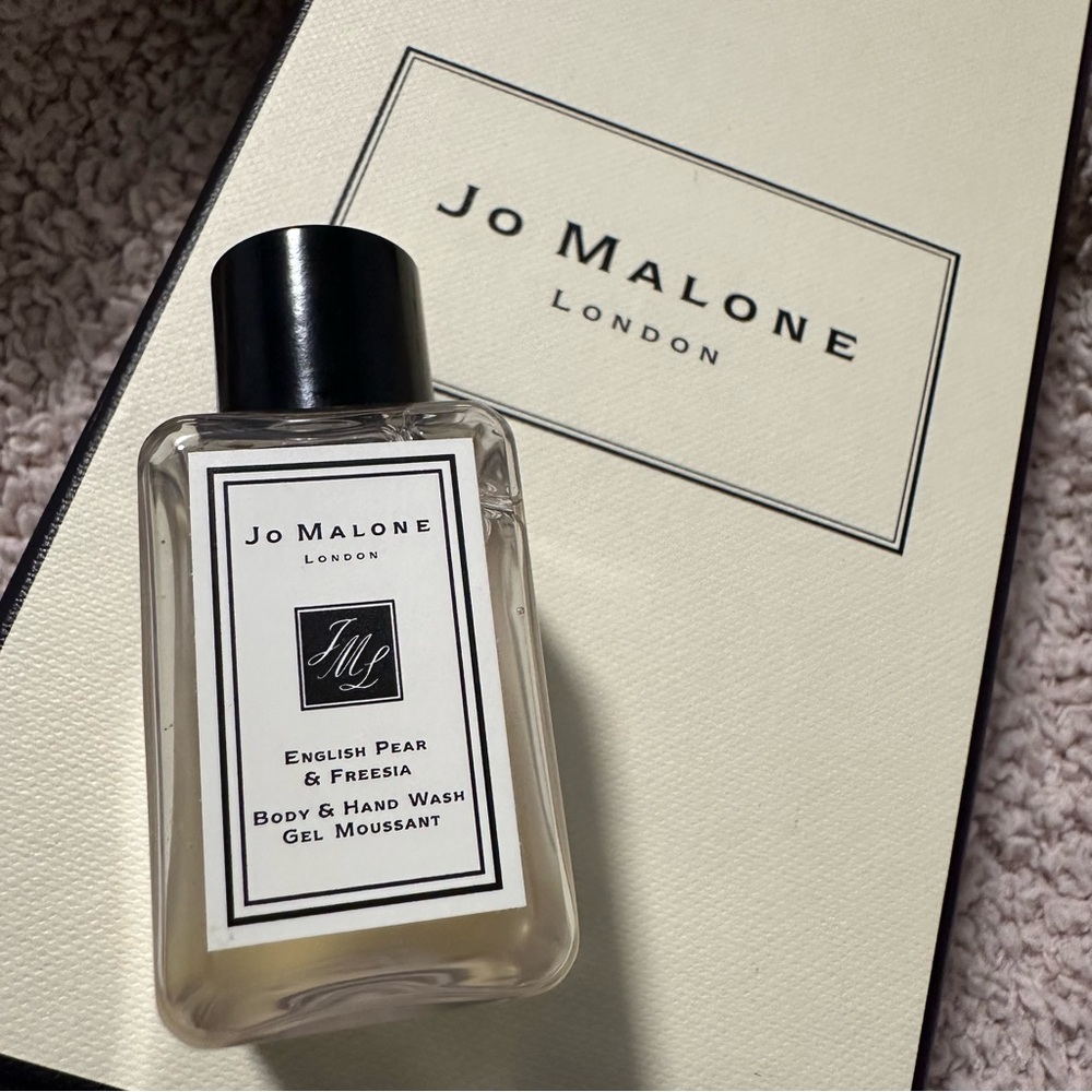 Jo Malone English Pear & Freesia Body and Hand Wash Gel 0.5 fl Oz.
